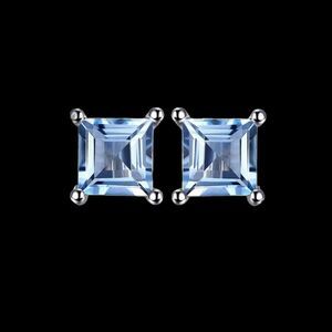 0.7 Carat Natural Topaz Sterling Silver Stud Earrings